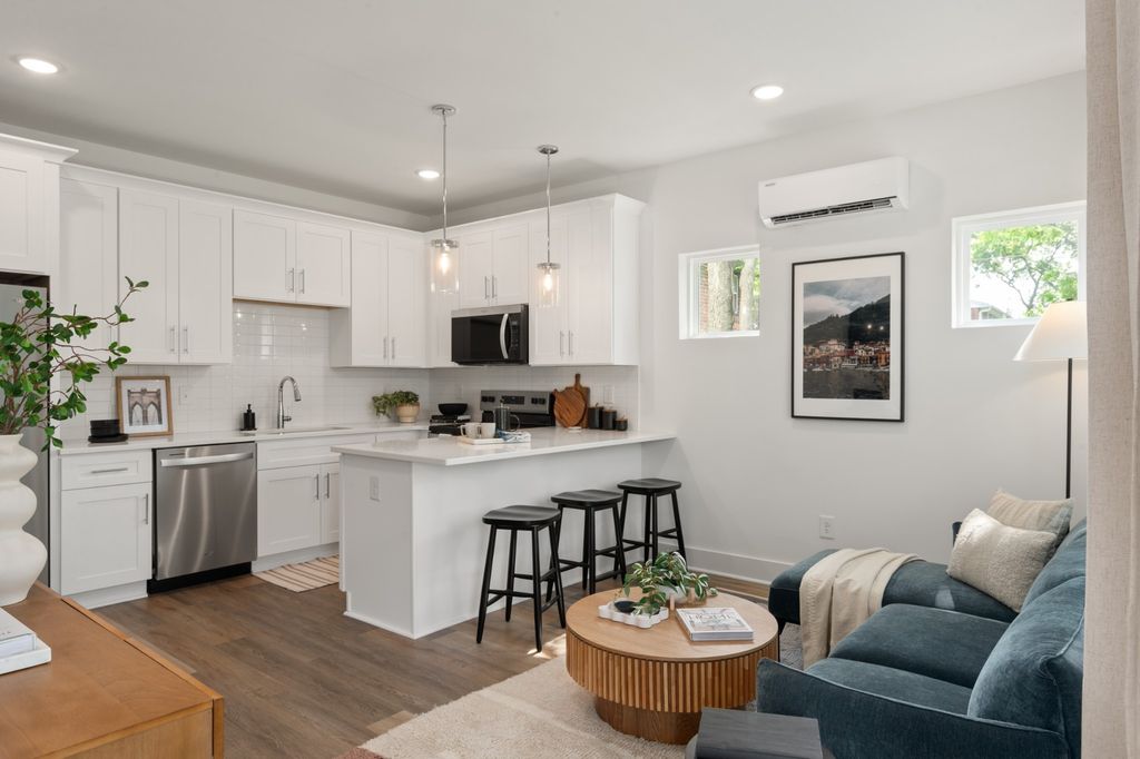 121 Straton Street, Nashville, TN 37216