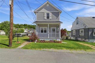 8 Eggers Avenue, Belle Vernon, PA 15012