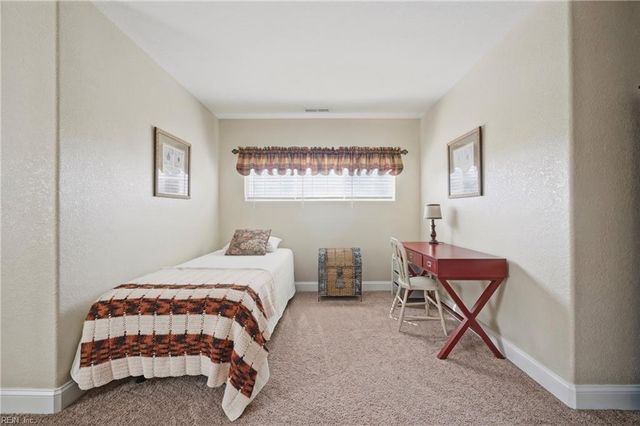 102 Rosedale CT, Moyock, NC 27958