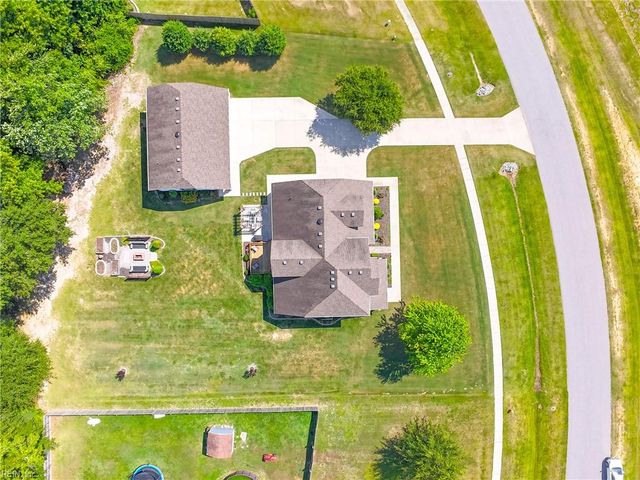 102 Rosedale CT, Moyock, NC 27958