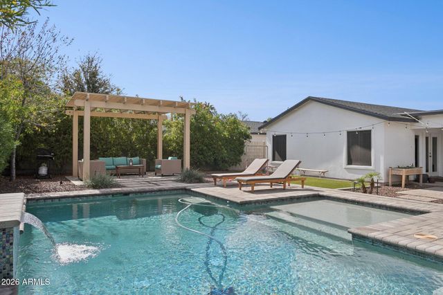 3021 N 47TH Place, Phoenix, AZ 85018