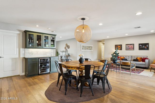 3021 N 47TH Place, Phoenix, AZ 85018