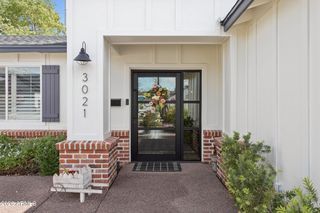 3021 N 47TH Place, Phoenix, AZ 85018