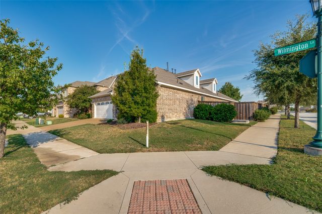629 Wilmington Lane, Aubrey, TX 76227