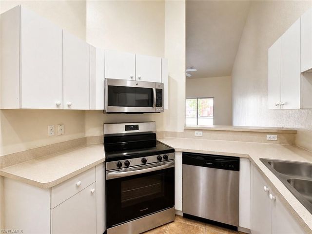 509 NE 24th PL A, Cape Coral, FL 33909