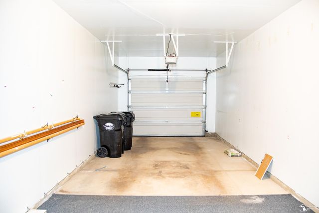 24031 Fairlane Boulevard, Woodhaven, MI 48183