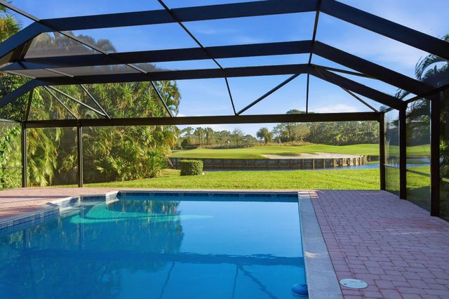 5061 SE Burning Tree Circle, Stuart, FL 34997