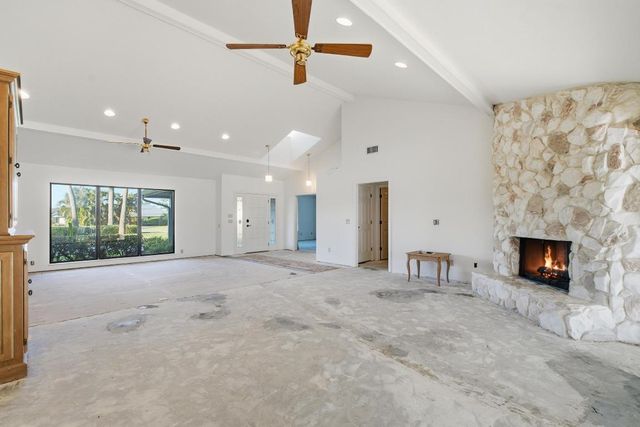 5061 SE Burning Tree Circle, Stuart, FL 34997