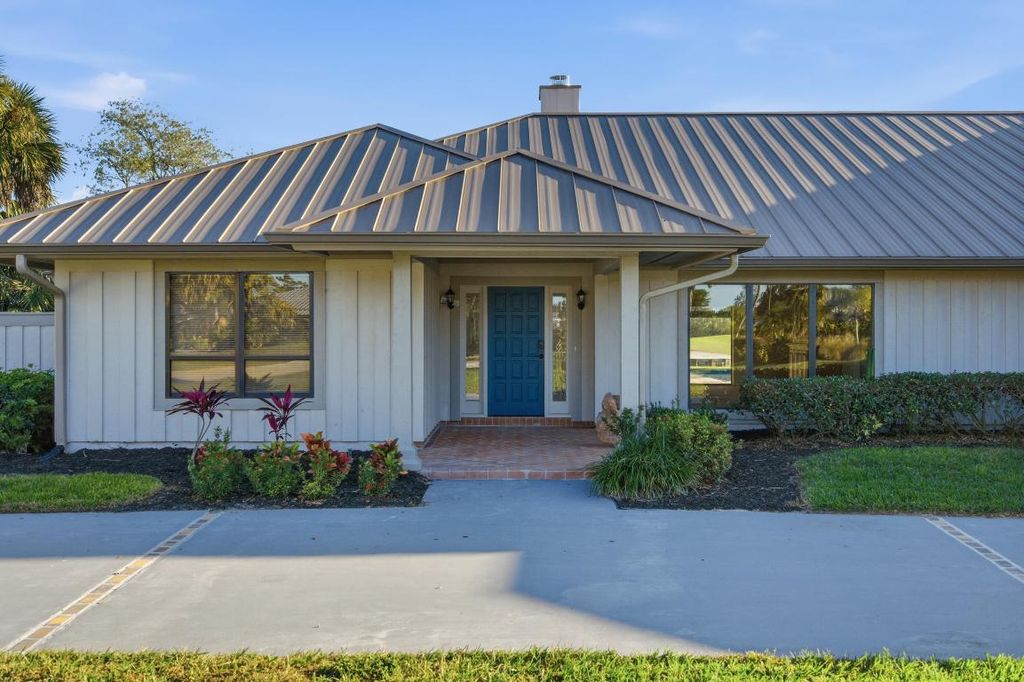 5061 SE Burning Tree Circle, Stuart, FL 34997