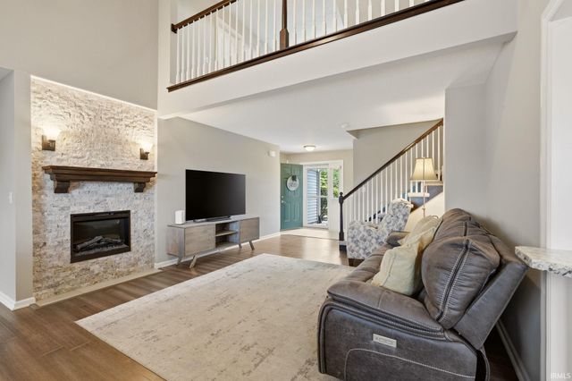 2113 Meadowsweet Parkway, Fort Wayne, IN 46808