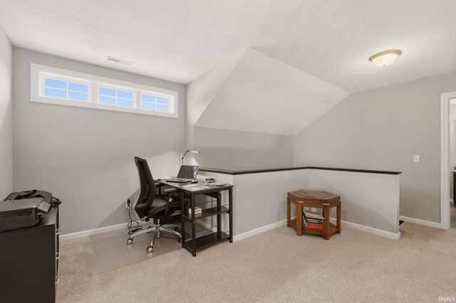 2113 Meadowsweet Parkway, Fort Wayne, IN 46808