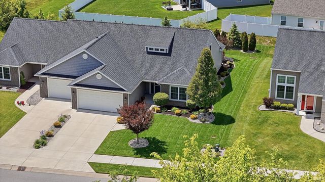 2113 Meadowsweet Parkway, Fort Wayne, IN 46808
