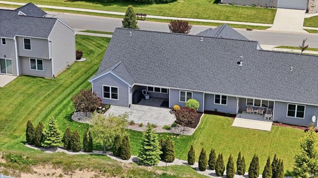 2113 Meadowsweet Parkway, Fort Wayne, IN 46808