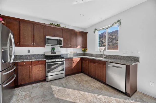 24061 Elderberry Lane, Lake Elsinore, CA 92532