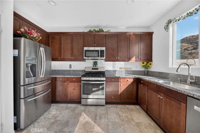 24061 Elderberry Lane, Lake Elsinore, CA 92532