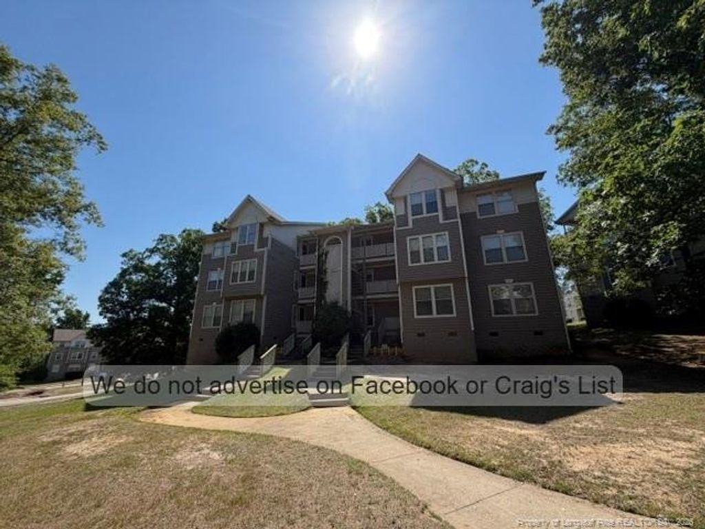 1022 Brookhollow Drive 5, Fayetteville, NC 28314