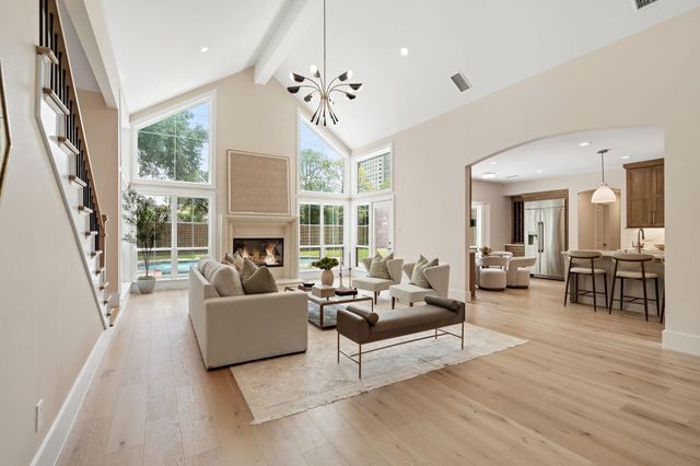 5665 Pine Forest Road, Houston, TX 77056