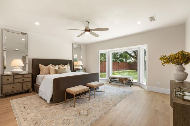 5665 Pine Forest Road, Houston, TX 77056