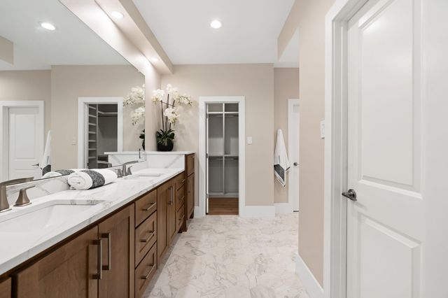 5665 Pine Forest Road, Houston, TX 77056