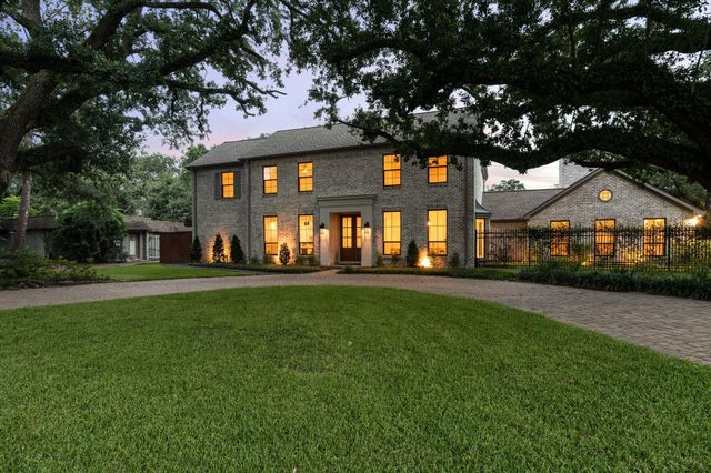 5665 Pine Forest Road, Houston, TX 77056
