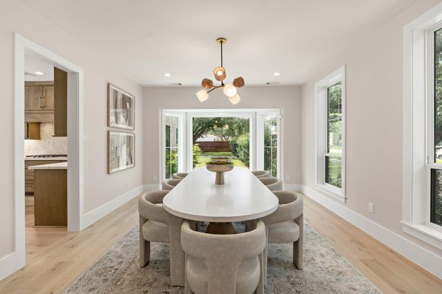5665 Pine Forest Road, Houston, TX 77056