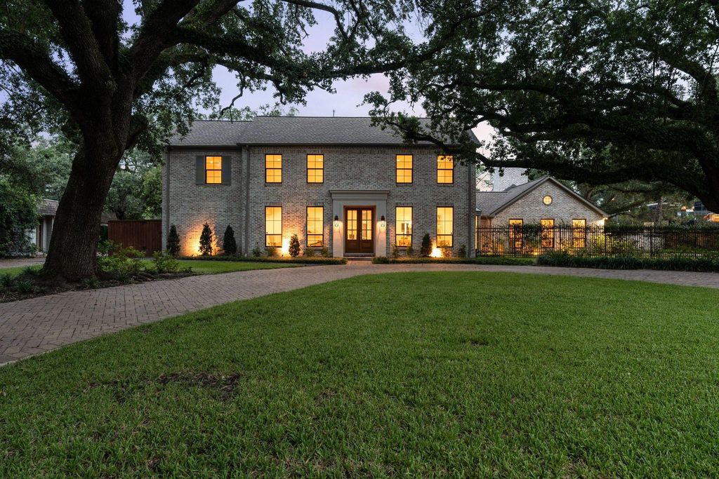 5665 Pine Forest Road, Houston, TX 77056