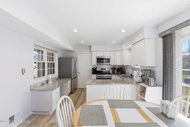 5 Berkshire Drive, Howell, NJ 07731