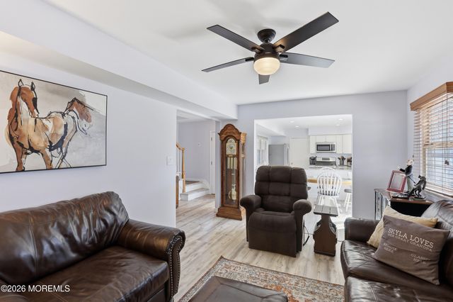 5 Berkshire Drive, Howell, NJ 07731