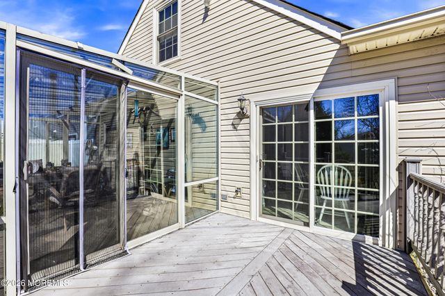 5 Berkshire Drive, Howell, NJ 07731