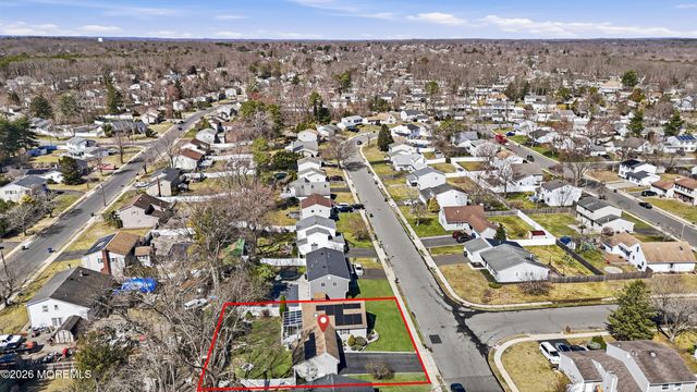 5 Berkshire Drive, Howell, NJ 07731