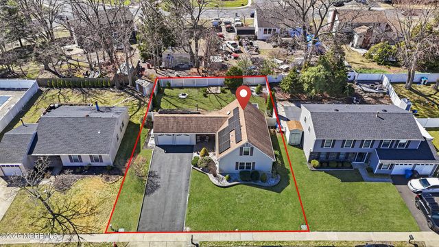 5 Berkshire Drive, Howell, NJ 07731