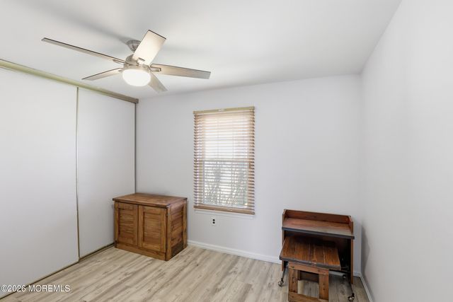 5 Berkshire Drive, Howell, NJ 07731