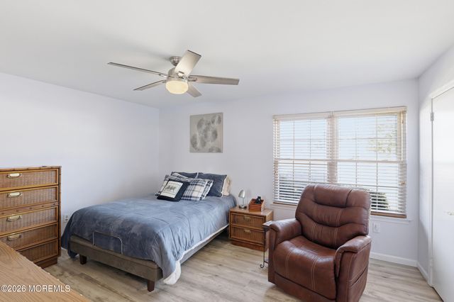 5 Berkshire Drive, Howell, NJ 07731