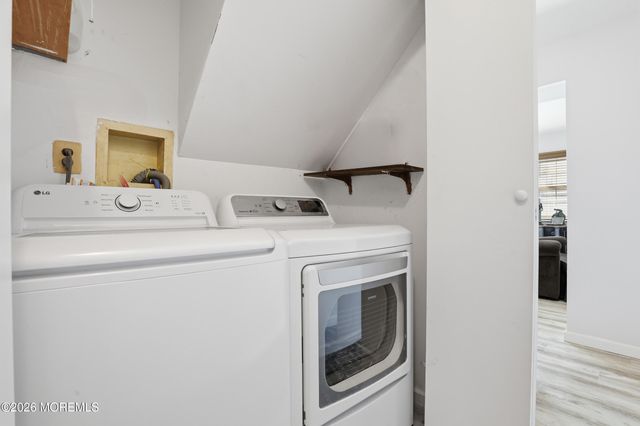 5 Berkshire Drive, Howell, NJ 07731