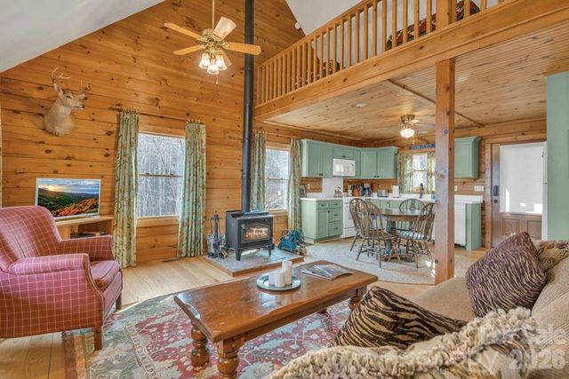 461 Arrowhead Ridge Road, Spruce Pine, NC 28777