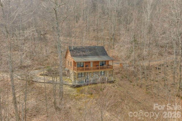 461 Arrowhead Ridge Road, Spruce Pine, NC 28777