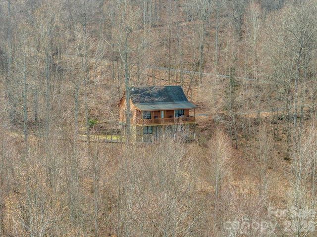 461 Arrowhead Ridge Road, Spruce Pine, NC 28777