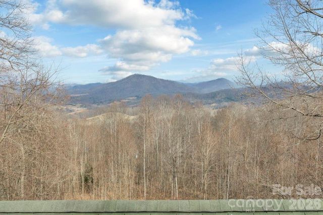 461 Arrowhead Ridge Road, Spruce Pine, NC 28777