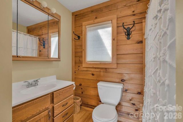 461 Arrowhead Ridge Road, Spruce Pine, NC 28777