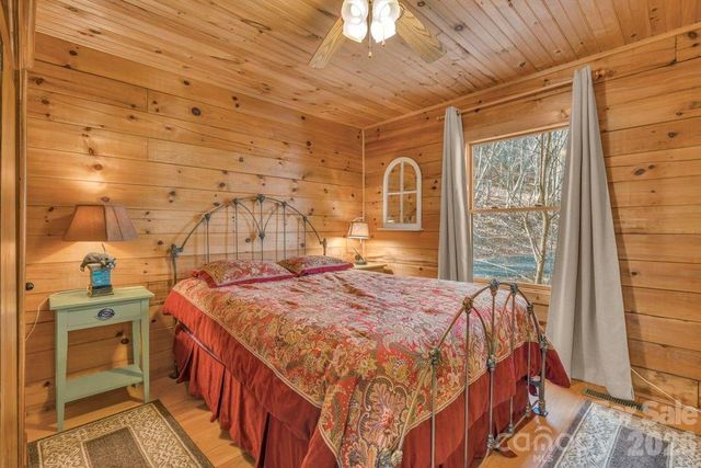 461 Arrowhead Ridge Road, Spruce Pine, NC 28777