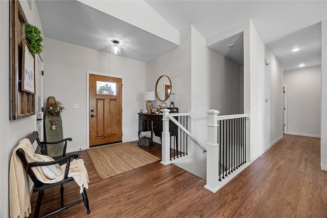 301 Wildcat Court, Shellsburg, IA 52332