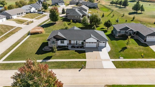 301 Wildcat Court, Shellsburg, IA 52332
