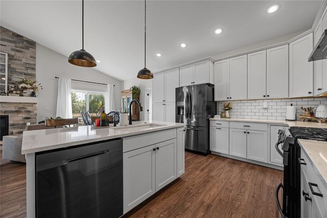 301 Wildcat Court, Shellsburg, IA 52332