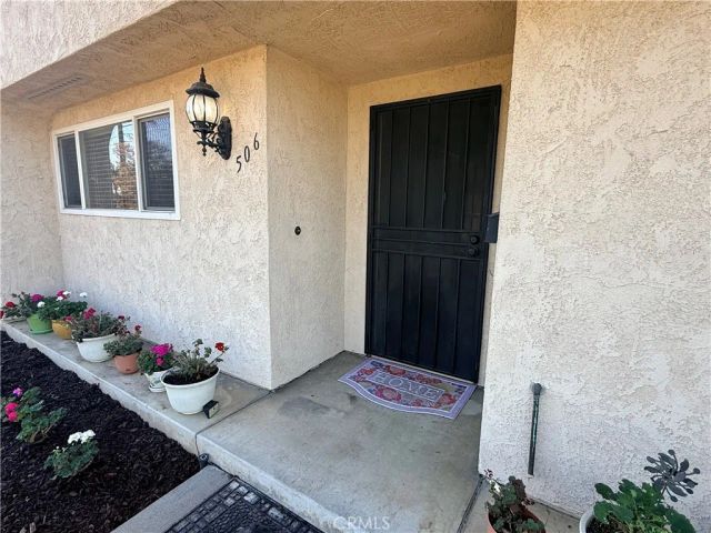 506 W Olive Street, Corona, CA 92882
