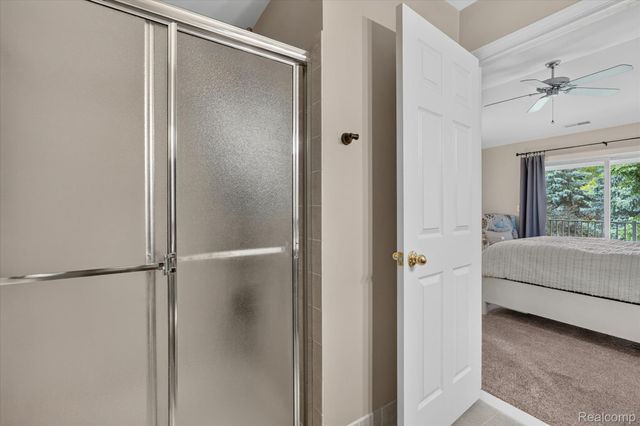 3203 Chesapeake Circle, Commerce Charter Township, MI 48390