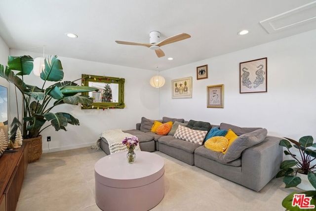 3864 E Calle San Raphael, Palm Springs, CA 92264
