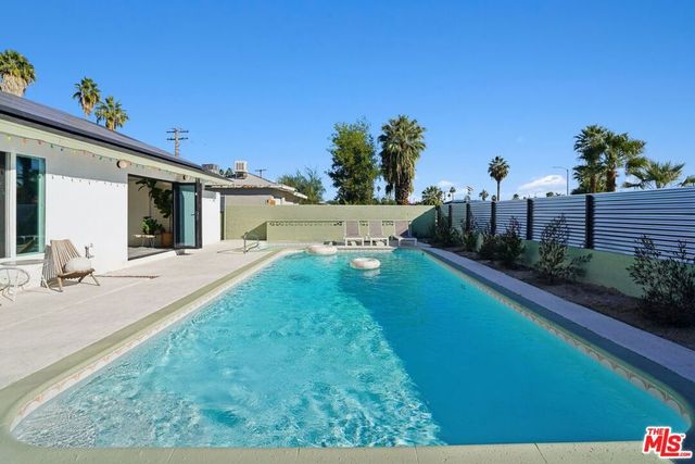 3864 E Calle San Raphael, Palm Springs, CA 92264