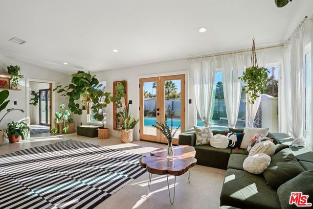 3864 E Calle San Raphael, Palm Springs, CA 92264