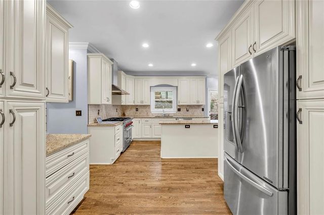 1828 Chedworth Lane, Stone Mountain, GA 30087