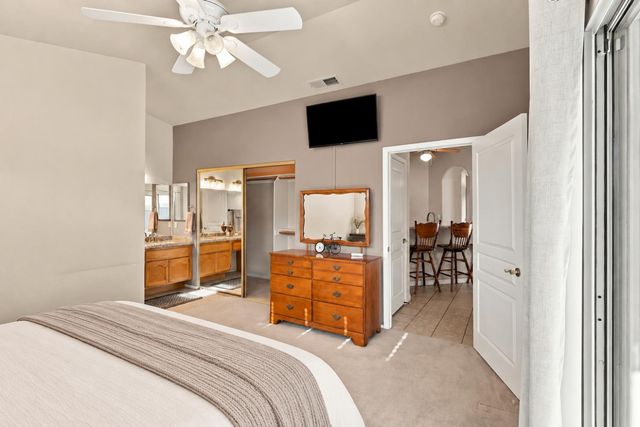 7668 Sundrift Ln, Sacramento, CA 95828